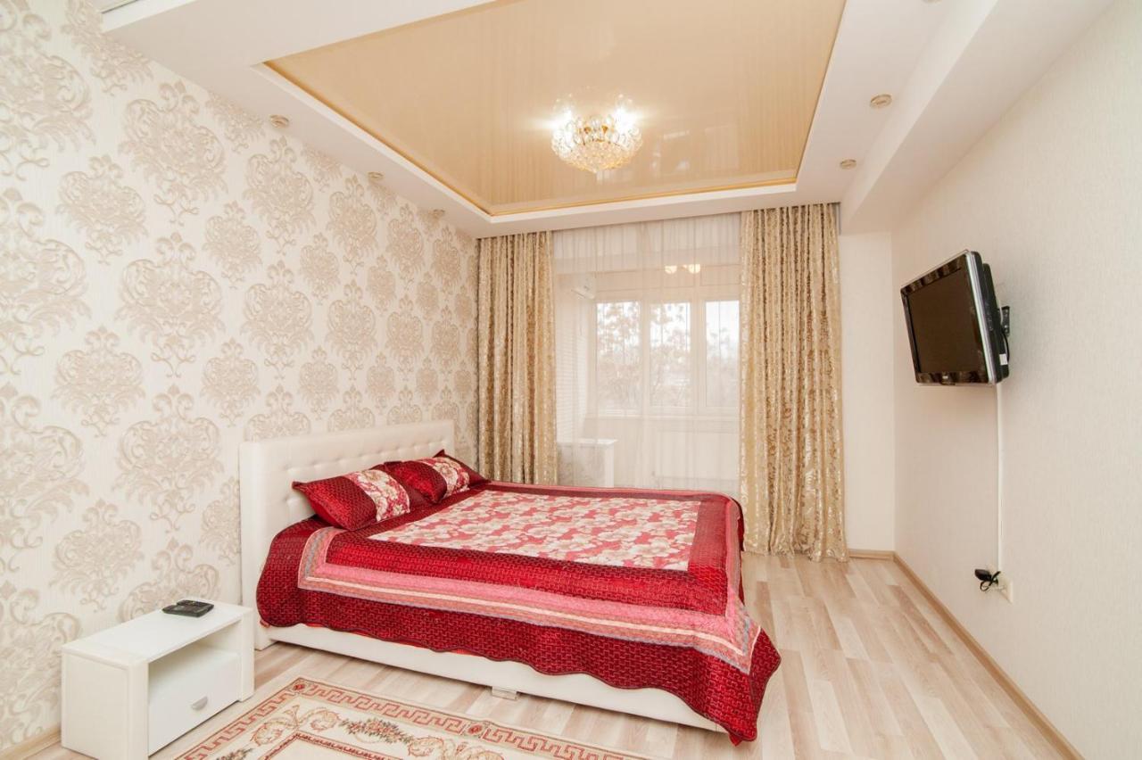 Lia*S Deluxe Apartment In The Center Κισινάου Εξωτερικό φωτογραφία